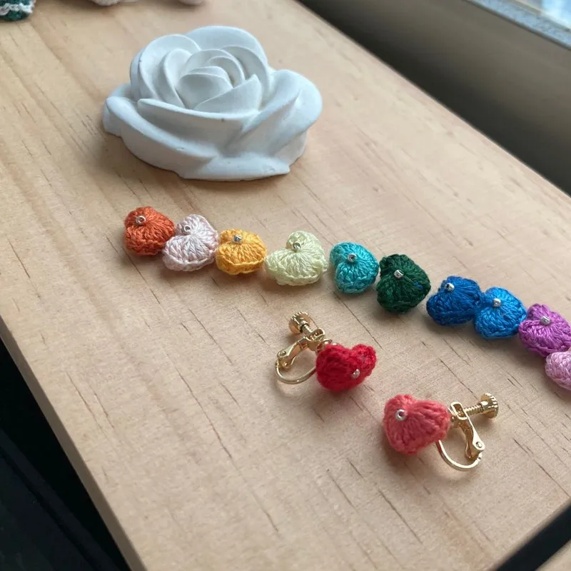 【手作飾品系列】 鉤針編織 雙色小愛心 多色系 夾式耳環